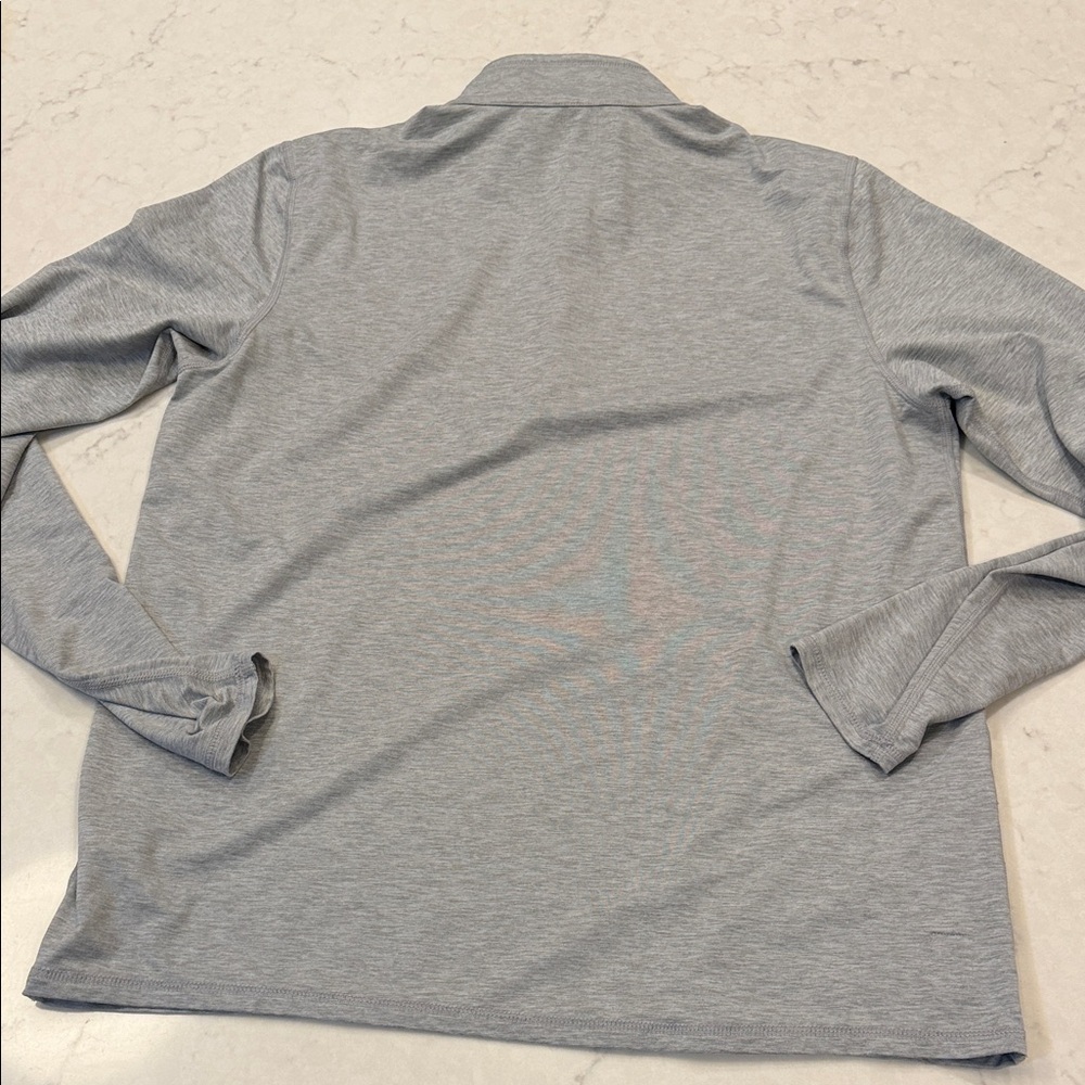 Vuori Ease Performance Half Zip Size Medium - image 7